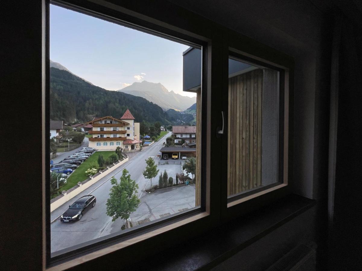 Hotel & Suites Glueck Auf Mayrhofen Extérieur photo